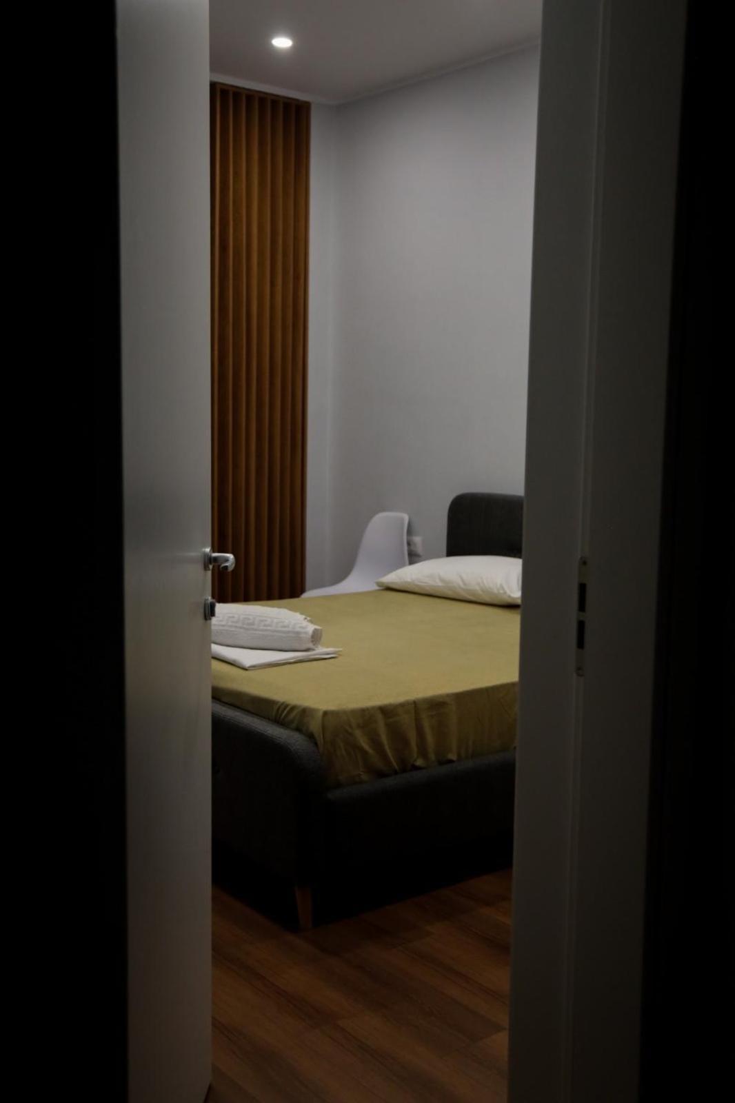Be Solei Studio Apartments Sol 2 Tirana Eksteriør billede